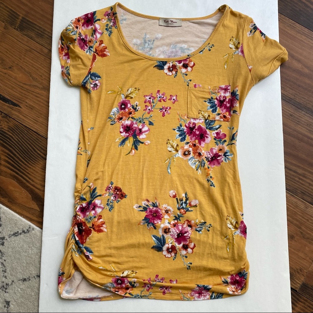 Full moon maternity pocket tee. Xs stitch fix